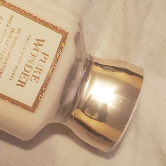 Pure Wonder Lotion - Picture 4 of 5